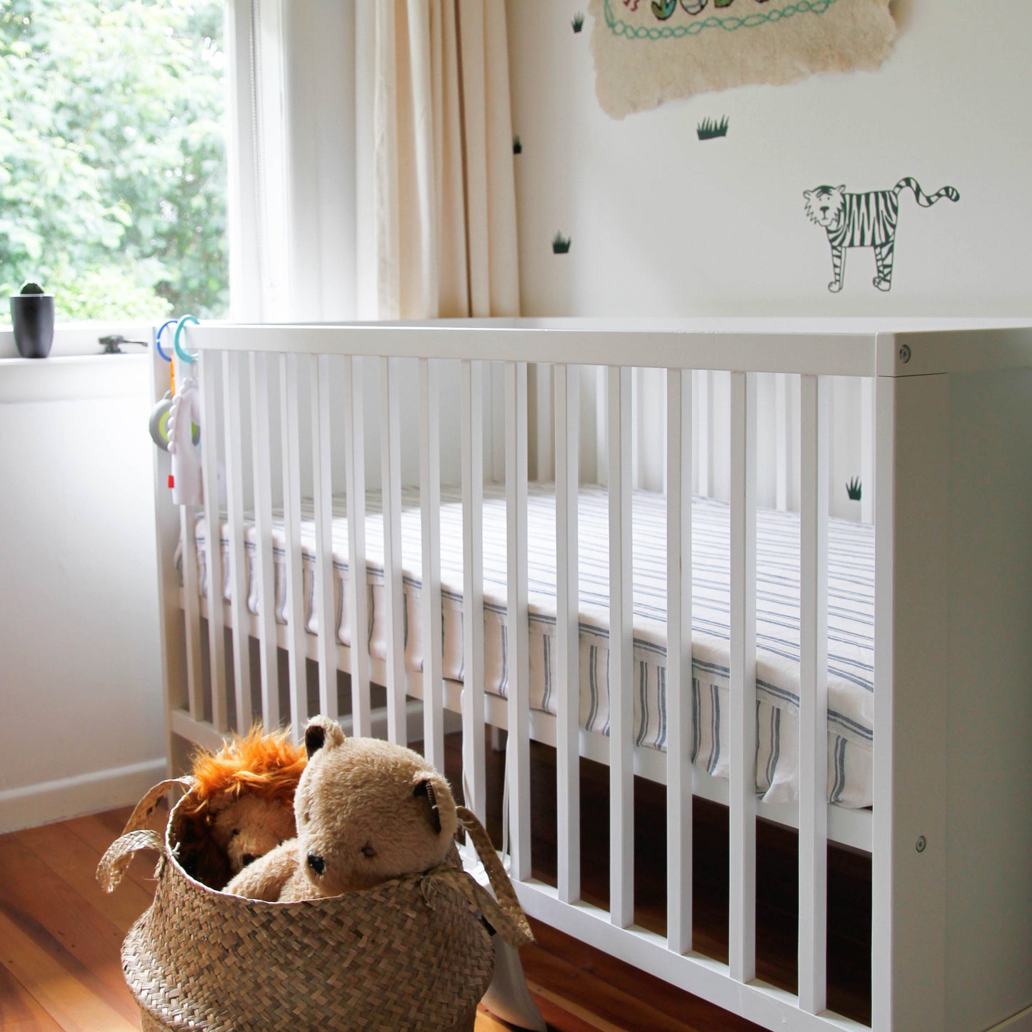 Fitted Linen Cot sheet - Navy white ticking